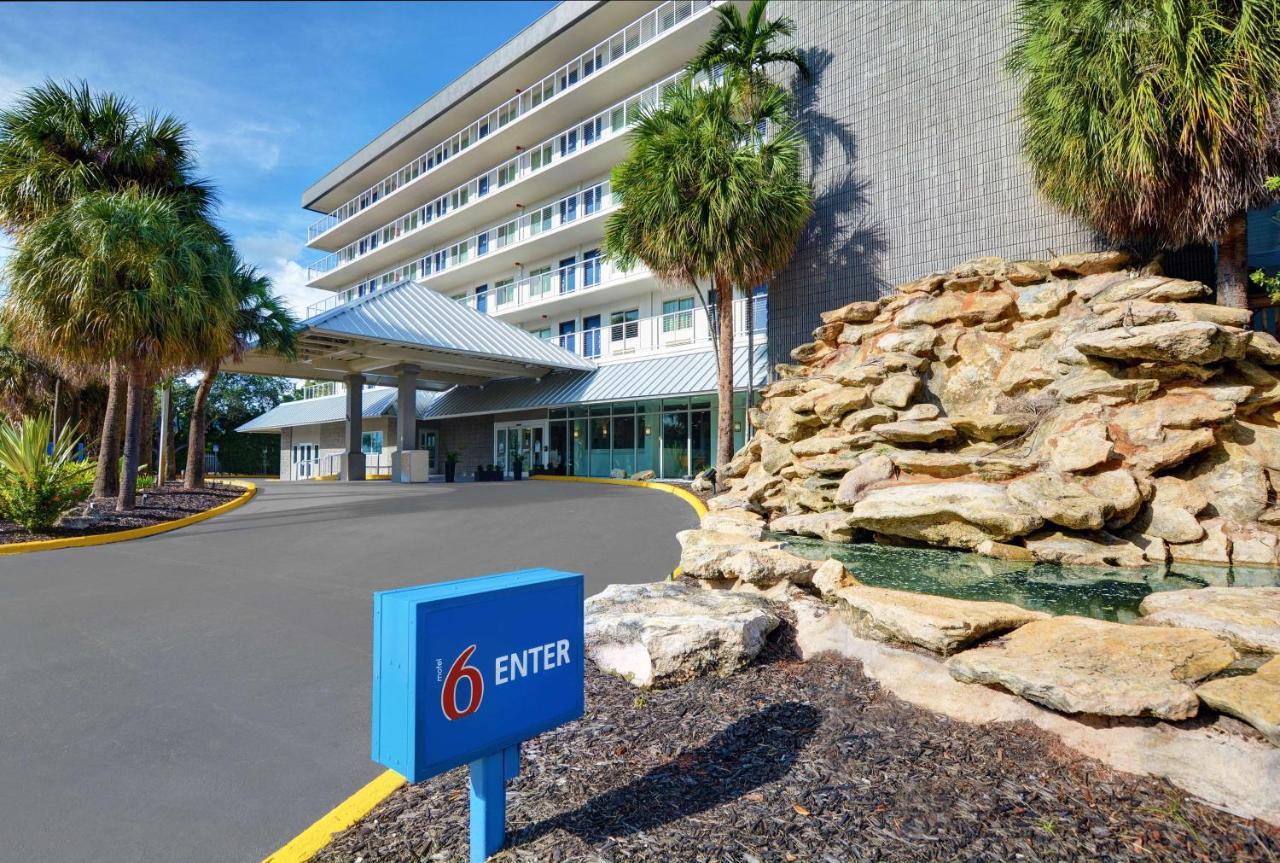 Motel 6-Cutler Bay, Fl Exteriör bild