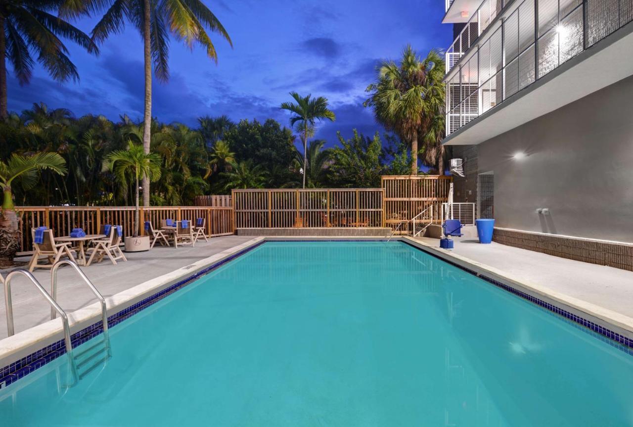 Motel 6-Cutler Bay, Fl Exteriör bild