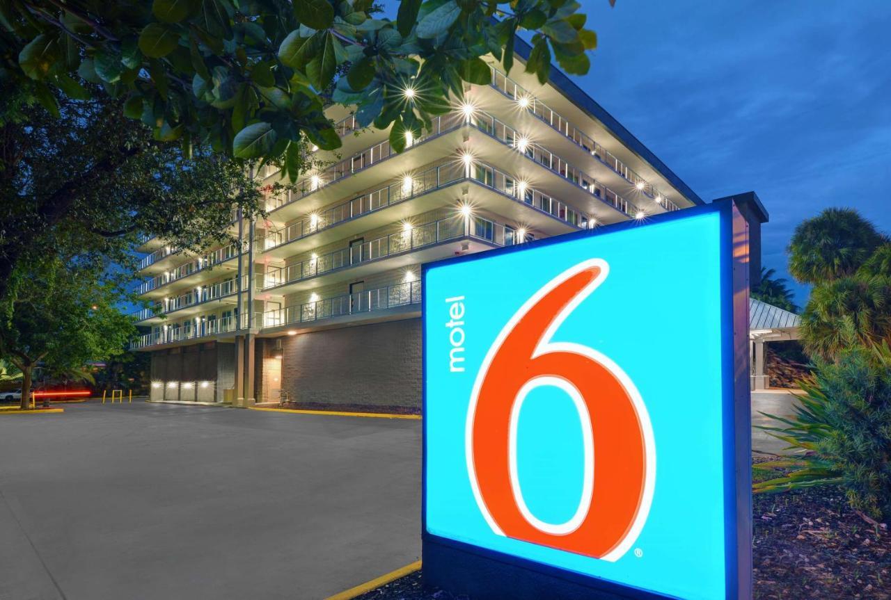 Motel 6-Cutler Bay, Fl Exteriör bild