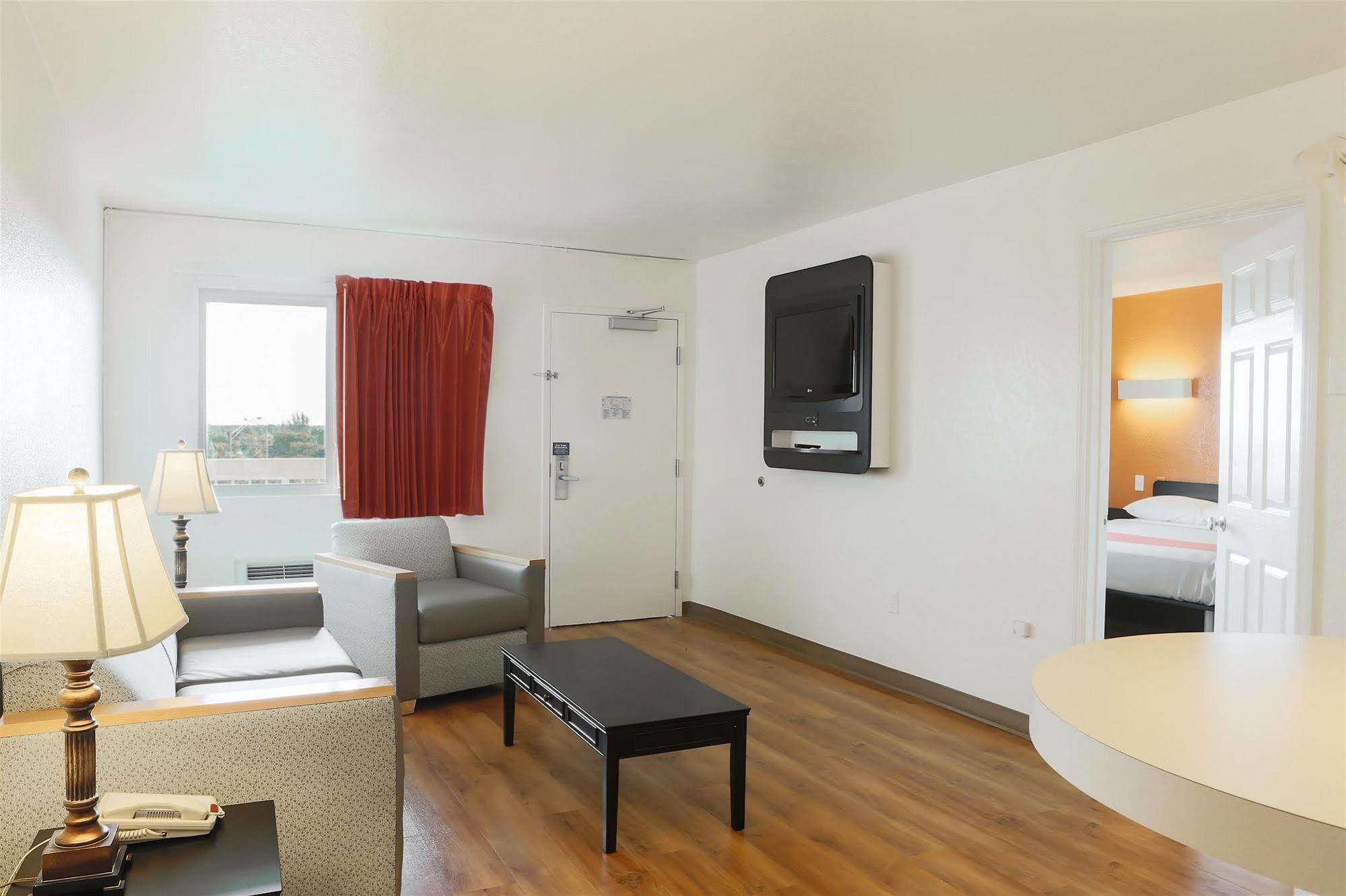 Motel 6-Cutler Bay, Fl Exteriör bild