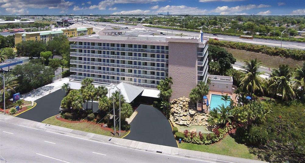 Motel 6-Cutler Bay, Fl Exteriör bild